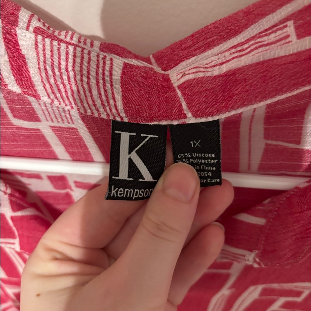 Geometric Pink Button-Up Blouse - Picture 2 of 2